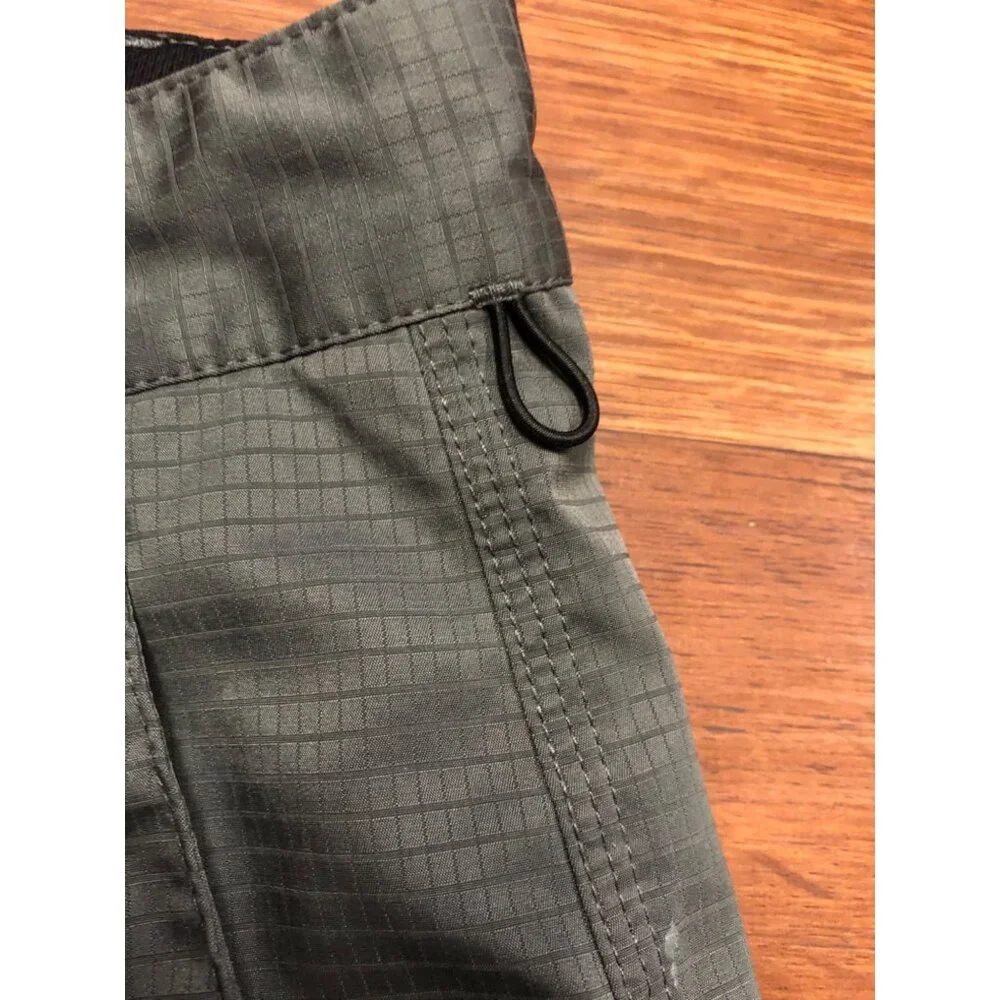 Pelagic Dri-Flex Hybrid II Fishing Shorts - Size 40 - Picture 13 of 16